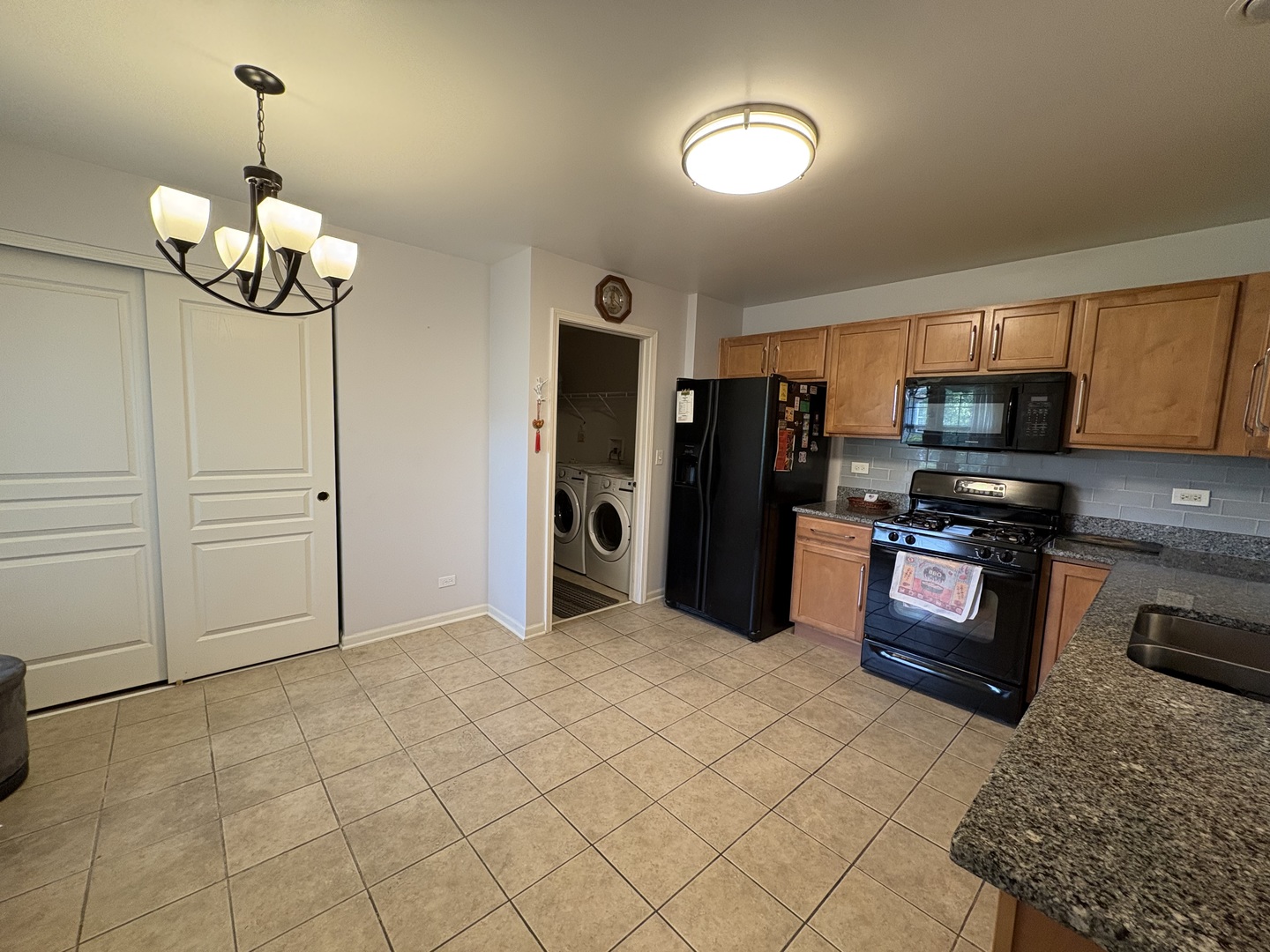 600 S Curran Road, Round Lake, IL 60073