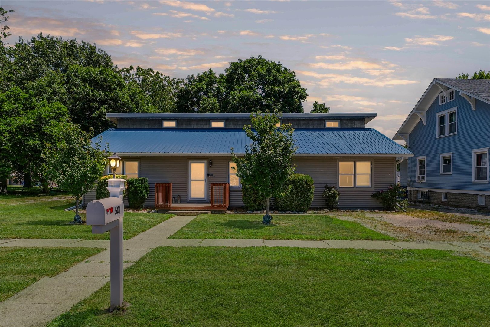 501 N Center Street, Colfax, IL 61728
