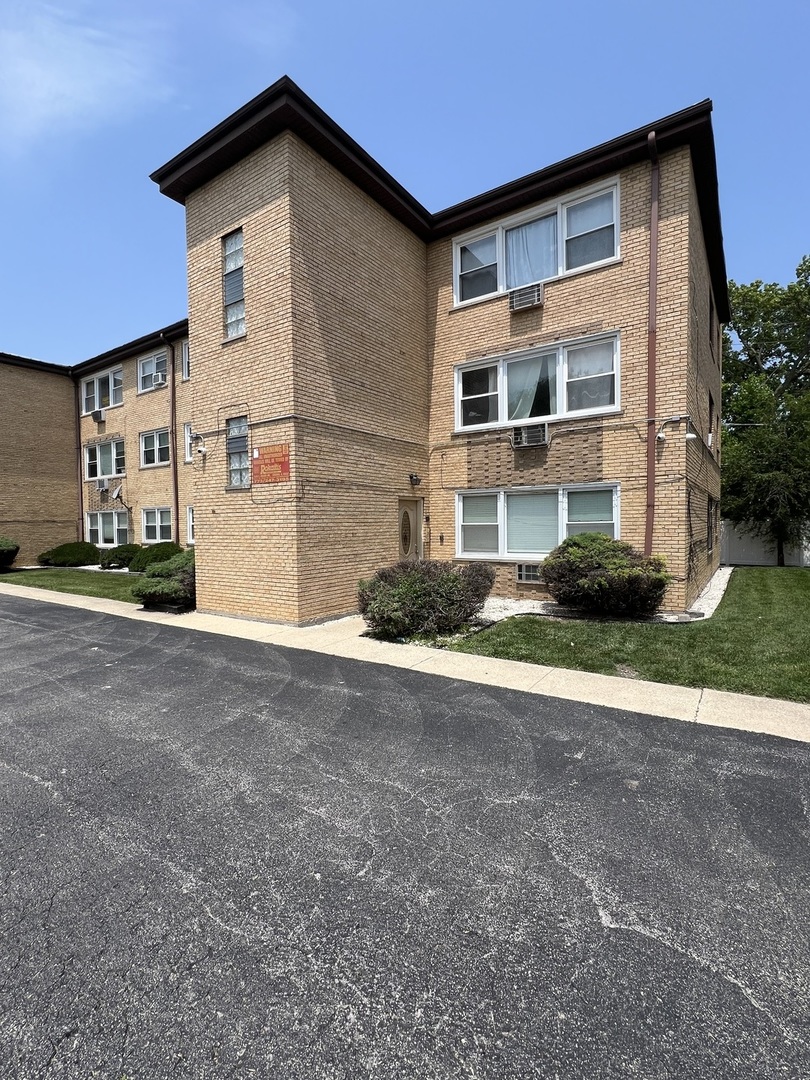 10741 S Pulaski Road #1C, Chicago, IL 60655