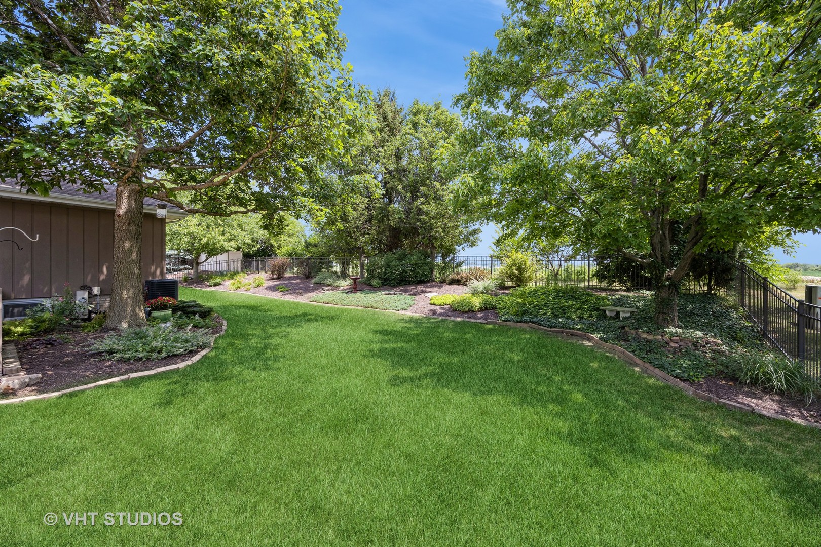 18821 Dickens Drive, Mokena, IL 60448