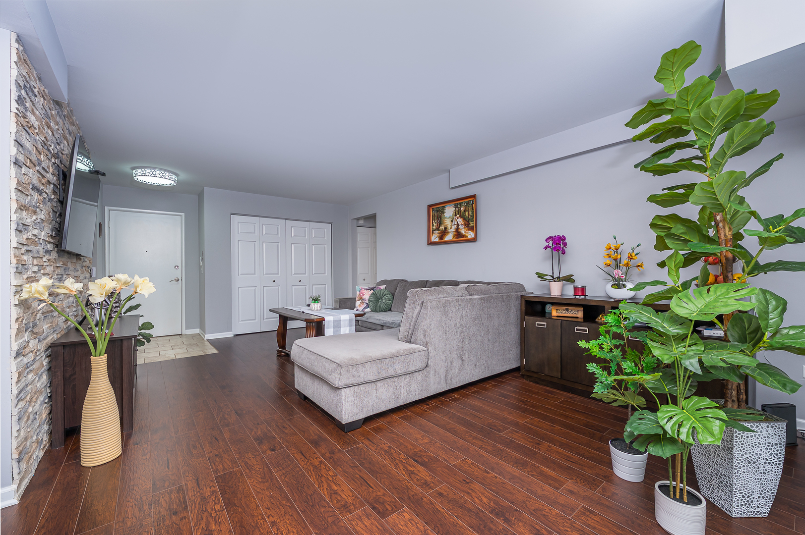 1215 N Waterman Avenue #1I, Arlington Heights, IL 60004