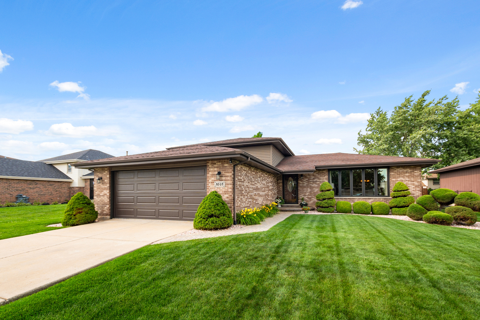 8648 Carriage Lane, Tinley Park, IL 60487