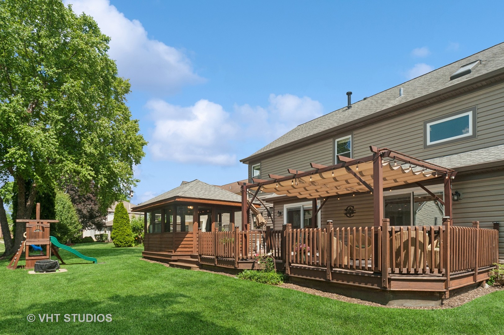 410 Woodcroft Lane, Schaumburg, IL 60173