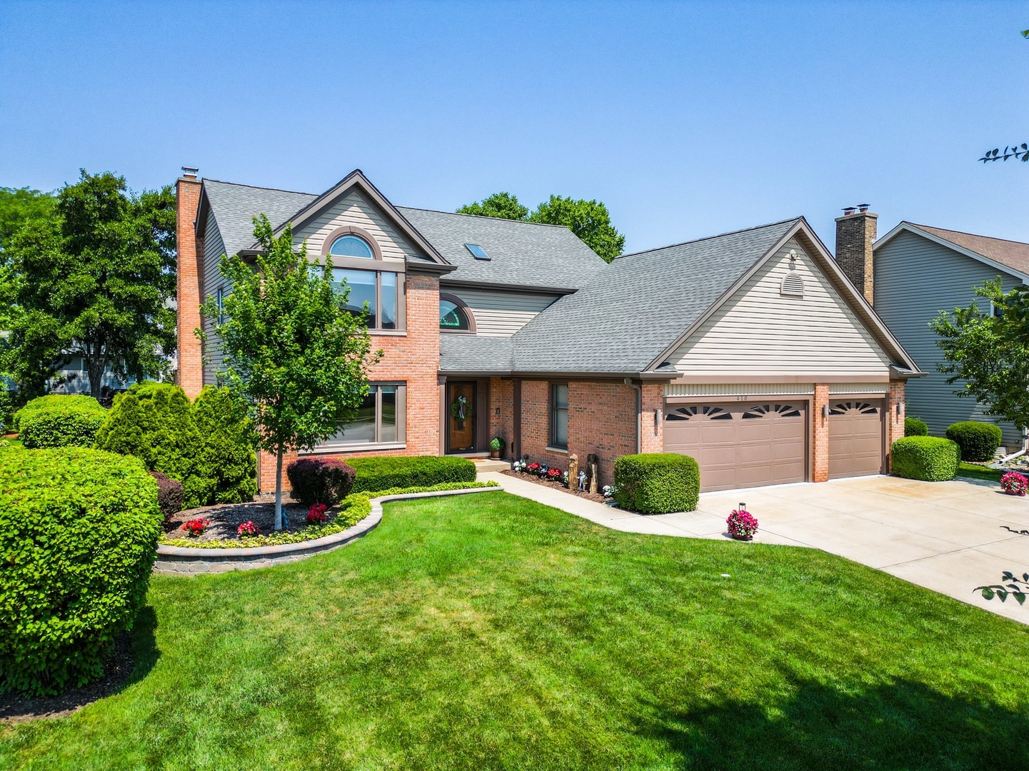 410 Woodcroft Lane, Schaumburg, IL 60173
