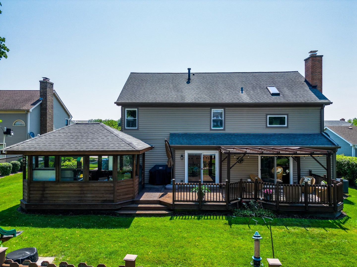410 Woodcroft Lane, Schaumburg, IL 60173