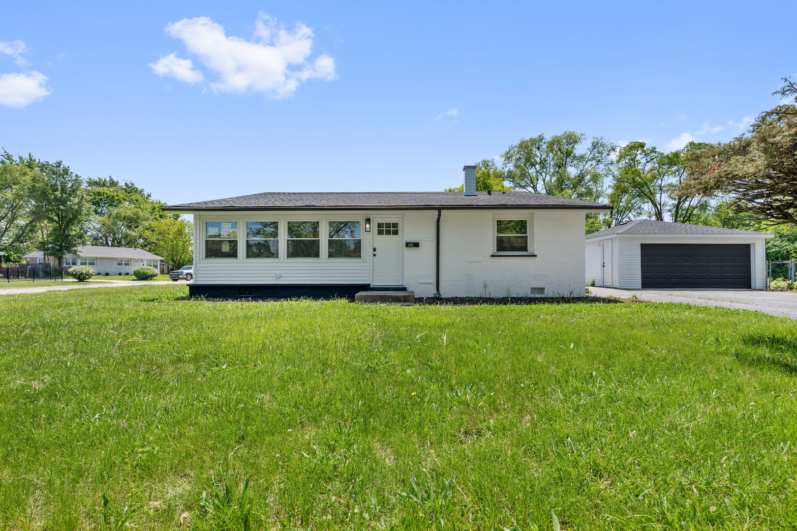 2711 Lancaster Drive, Markham, IL 60428