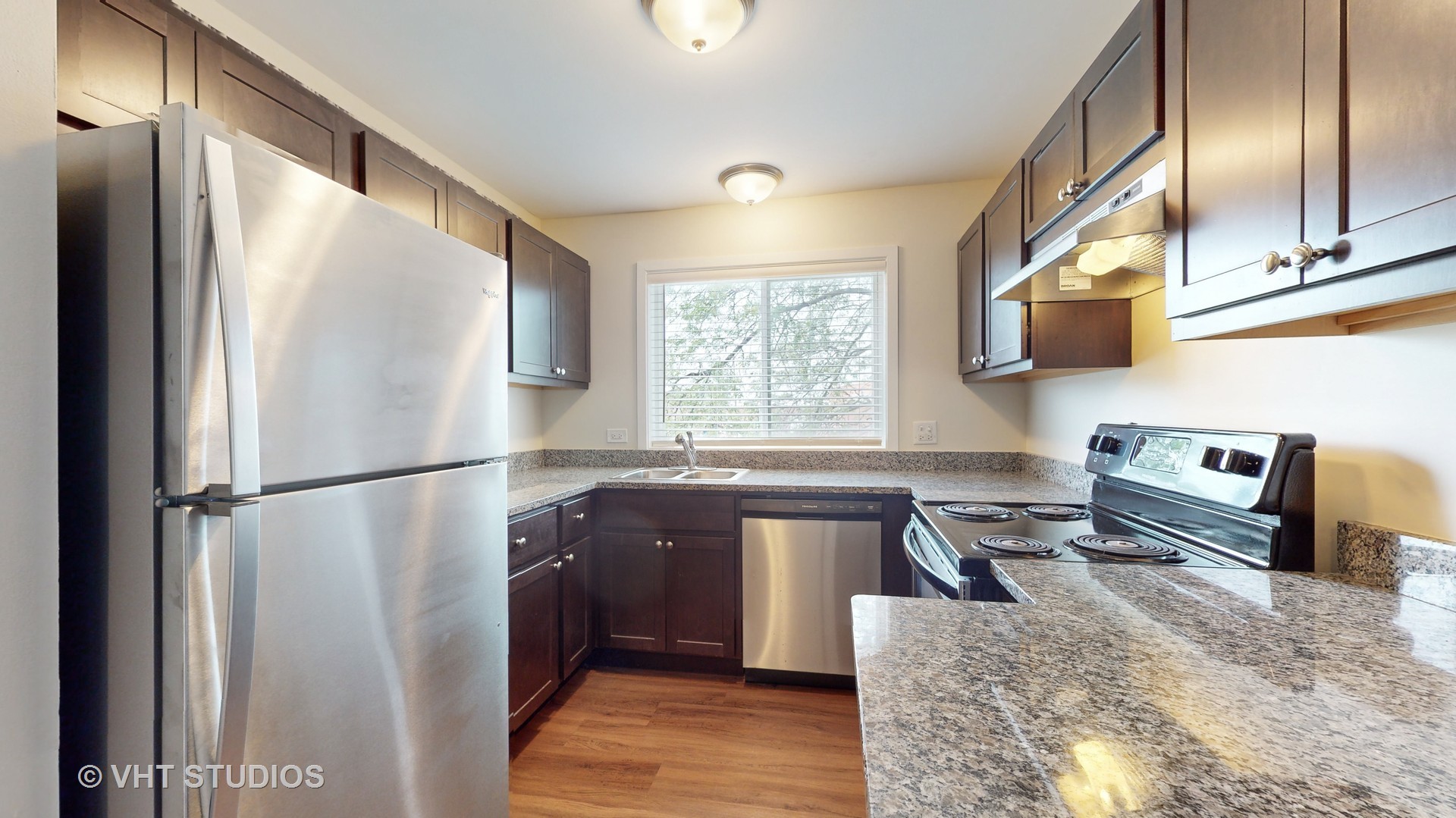 29W542 Country Ridge Drive #C, Warrenville, IL 60555