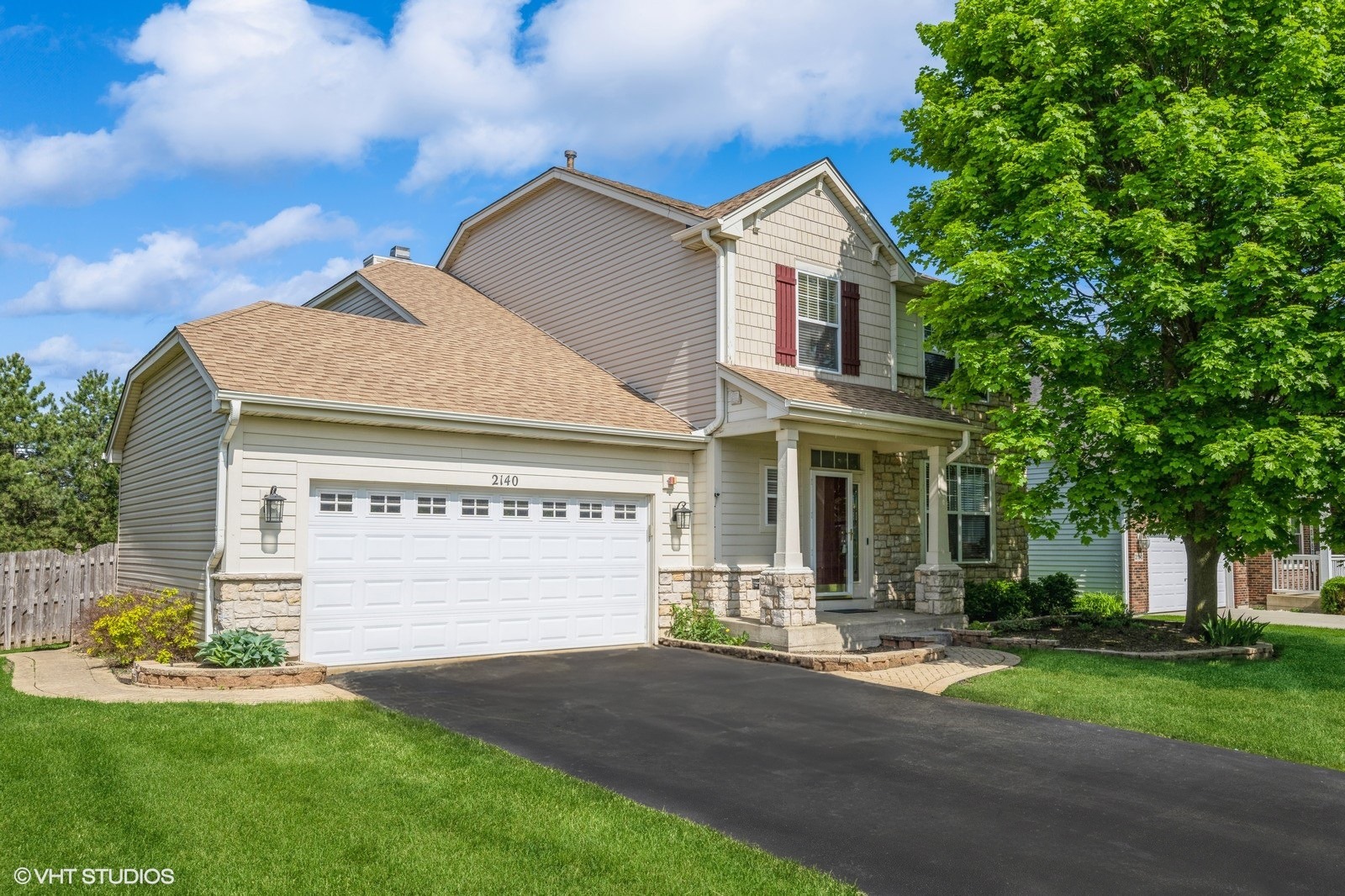 2140 Colchester Court, Hoffman Estates, IL 60192