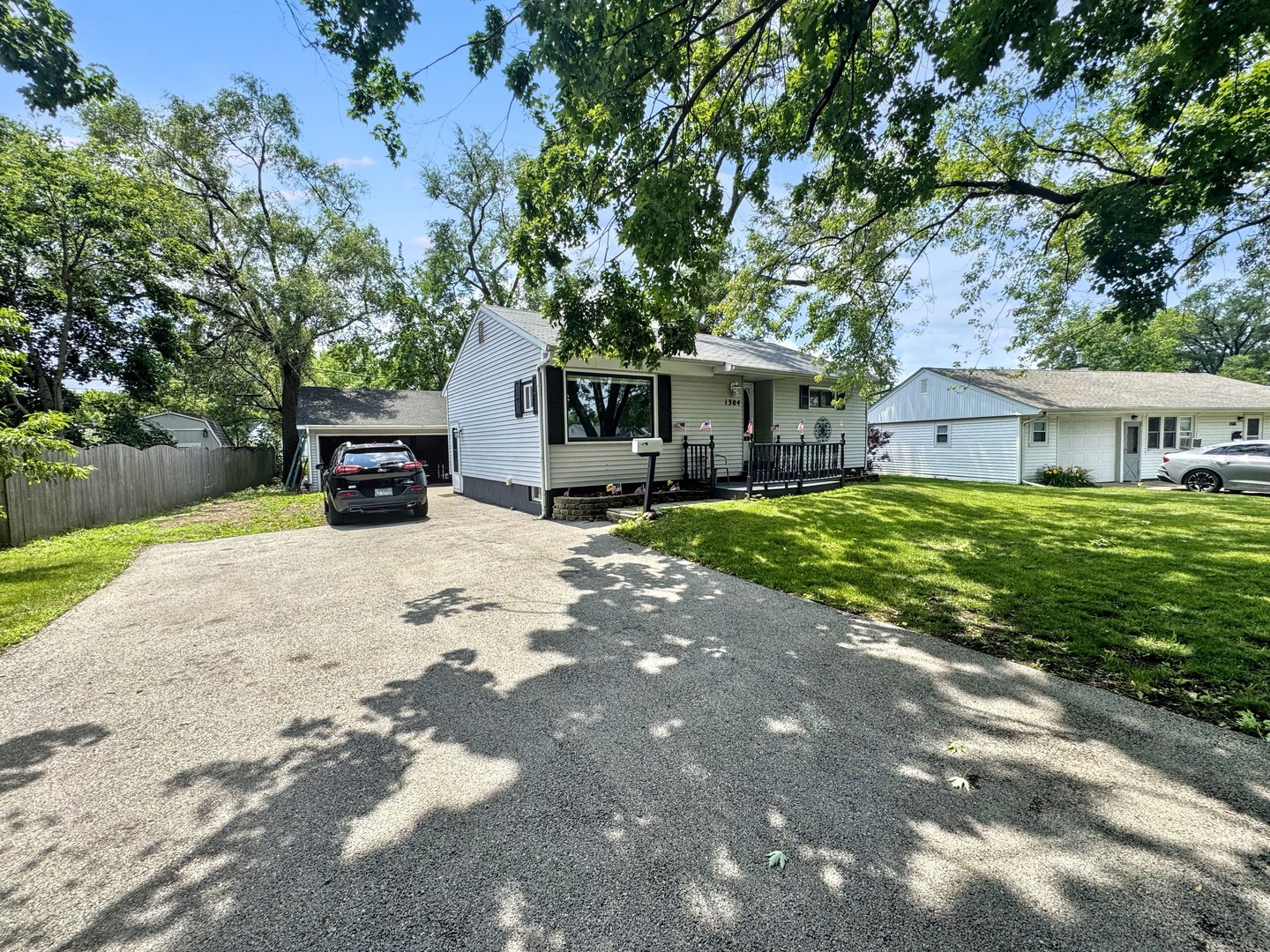 1304 Dellmar Avenue, Joliet, IL 60435