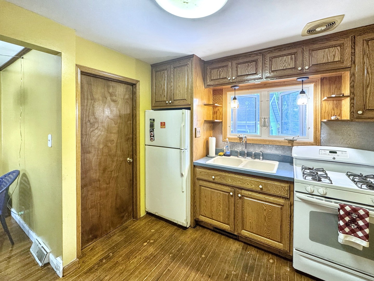 1304 Dellmar Avenue, Joliet, IL 60435