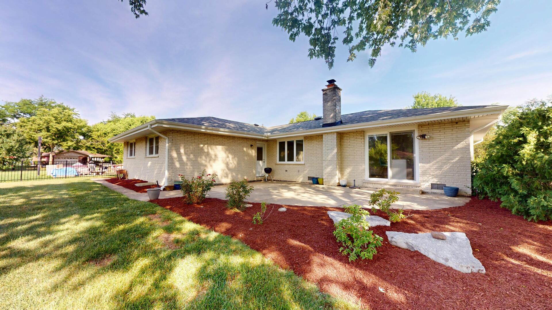 1445 71st Street, Downers Grove, IL 60516