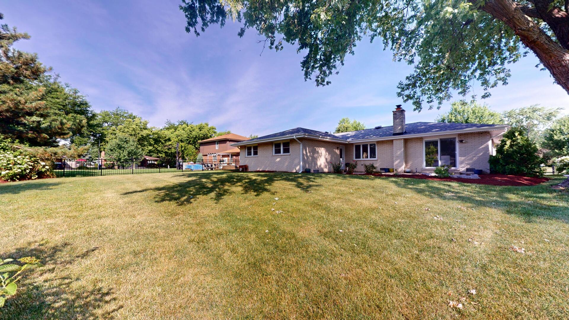 1445 71st Street, Downers Grove, IL 60516