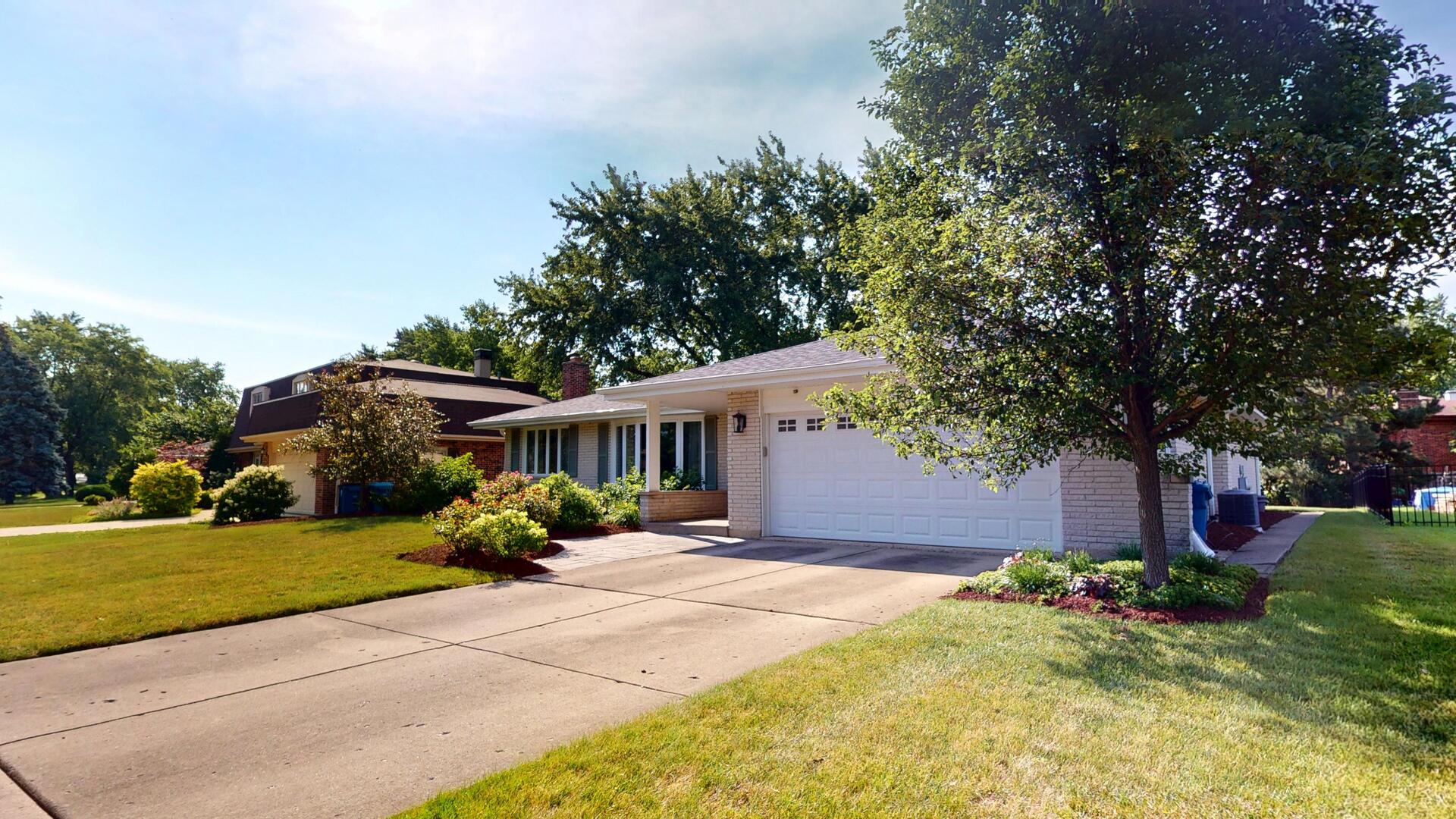 1445 71st Street, Downers Grove, IL 60516