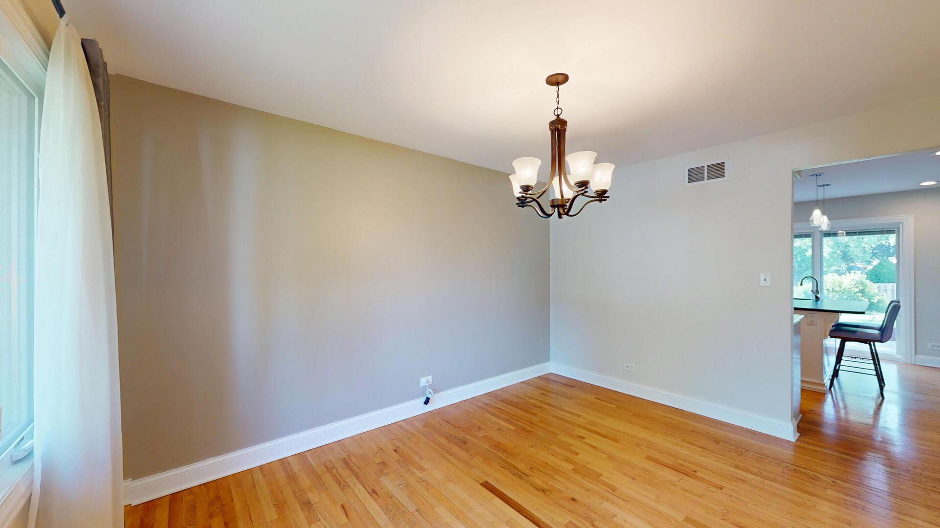1445 71st Street, Downers Grove, IL 60516