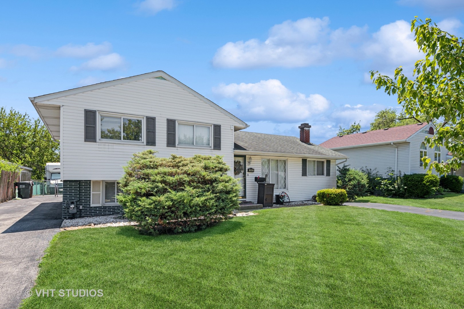 202 E Rose Street, Glenwood, IL 60425