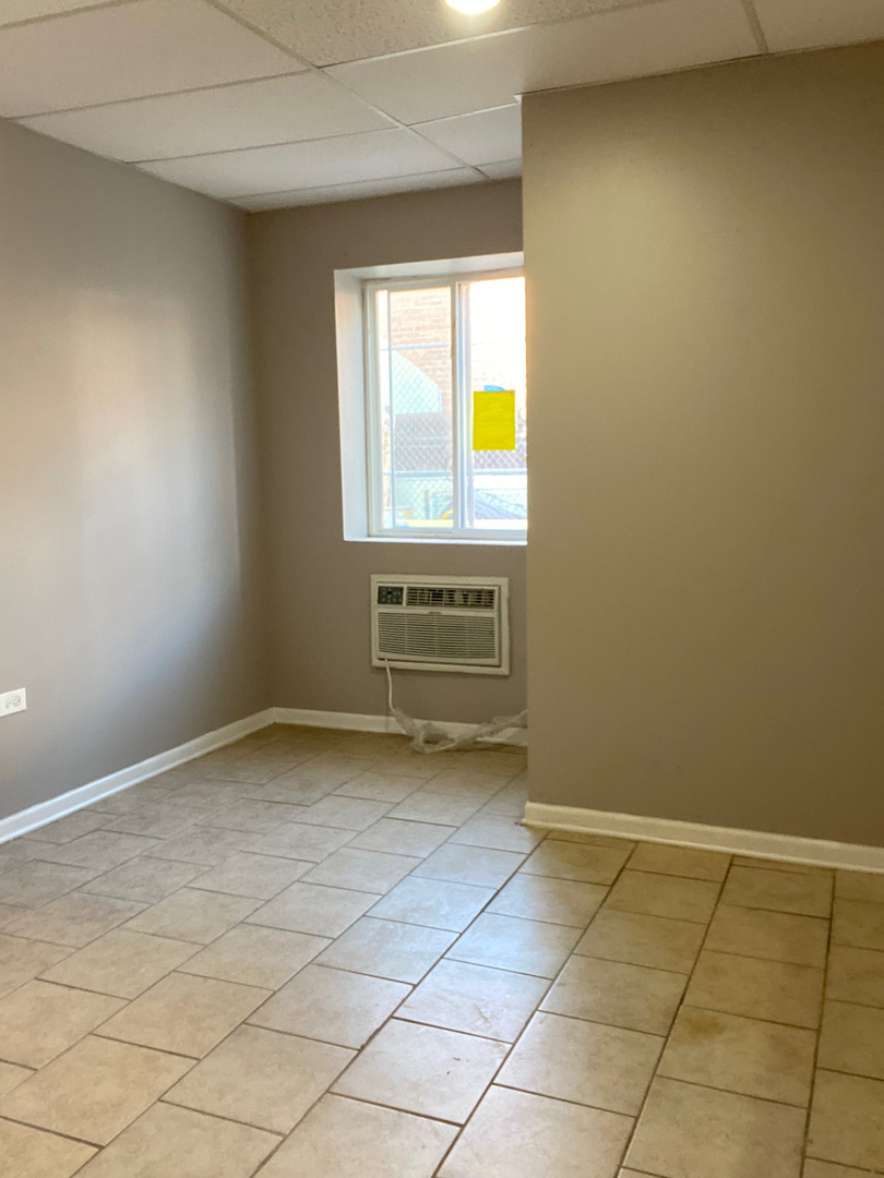 171 N 25th Avenue #10, Melrose Park, IL 60160