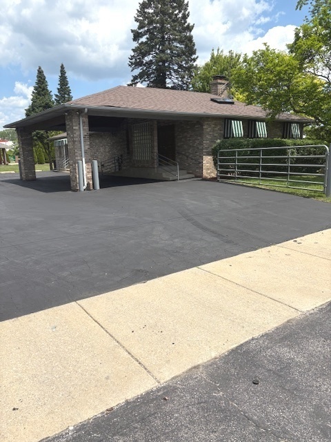 1200 N Green Bay Road, Waukegan, IL 60085