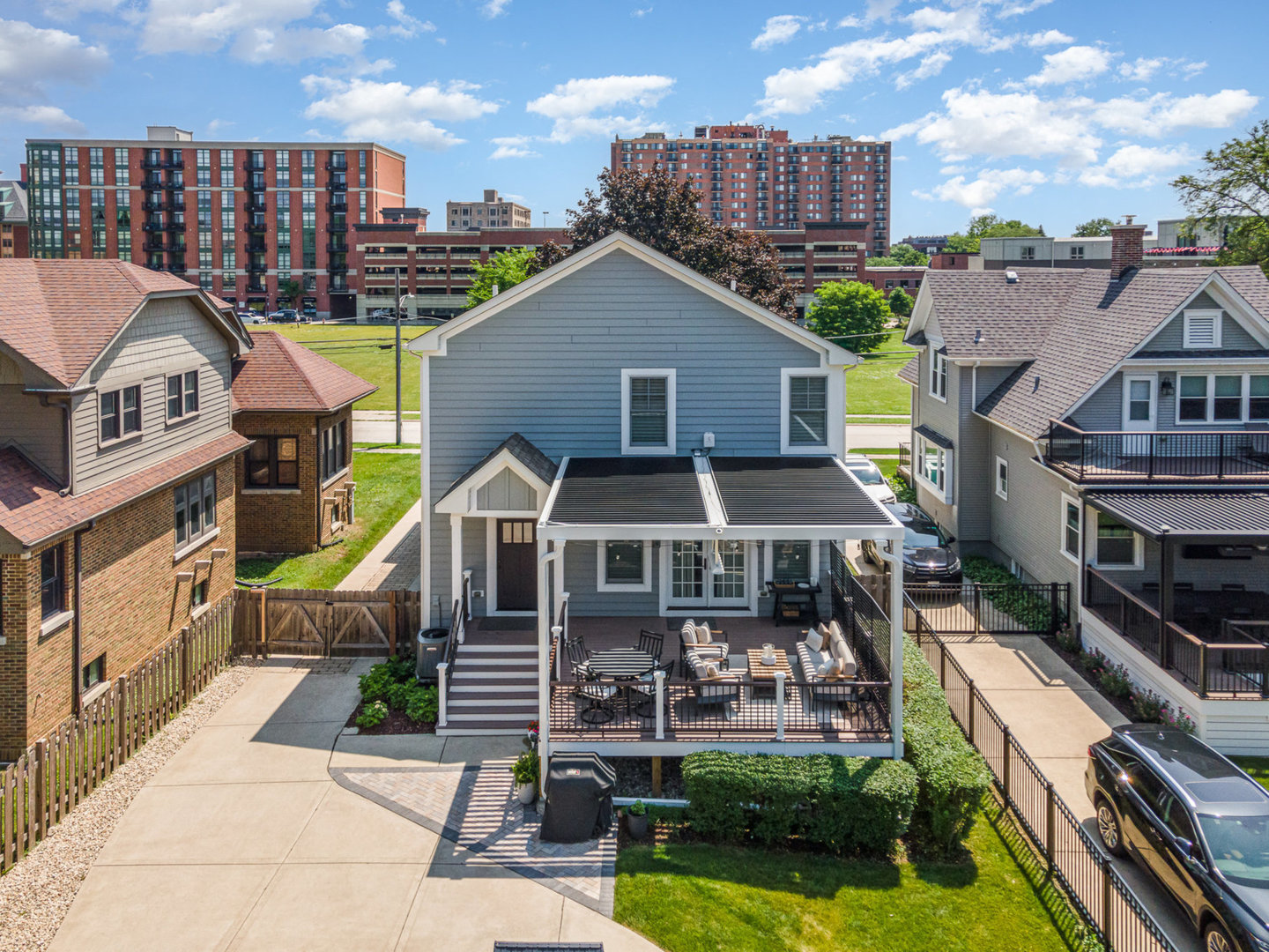 26 S Chestnut Avenue, Arlington Heights, IL 60005