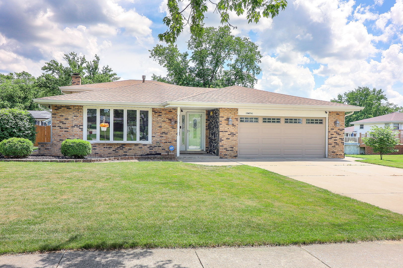 18W761 83rd Street, Downers Grove, IL 60516