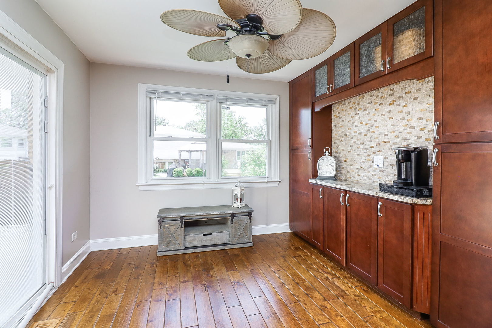 18W761 83rd Street, Downers Grove, IL 60516