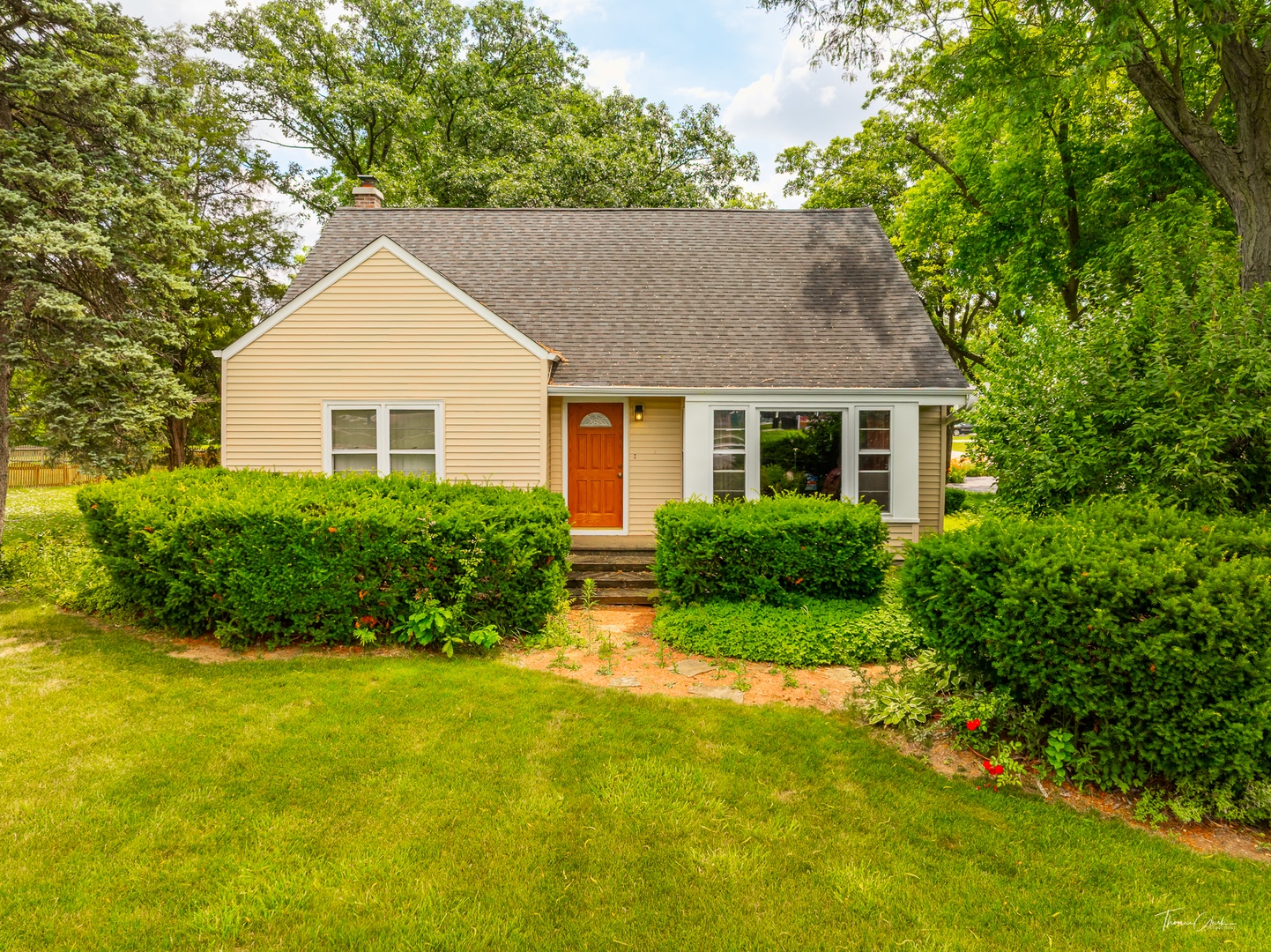 7105 Clarendon Hills Road, Darien, IL 60561
