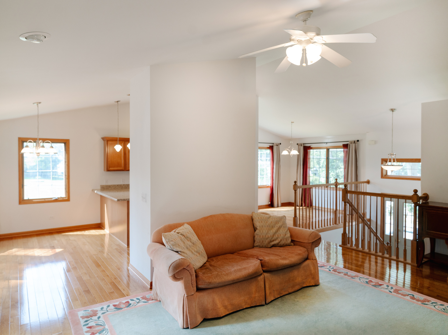 38815 N Broadway Avenue, Antioch, IL 60002