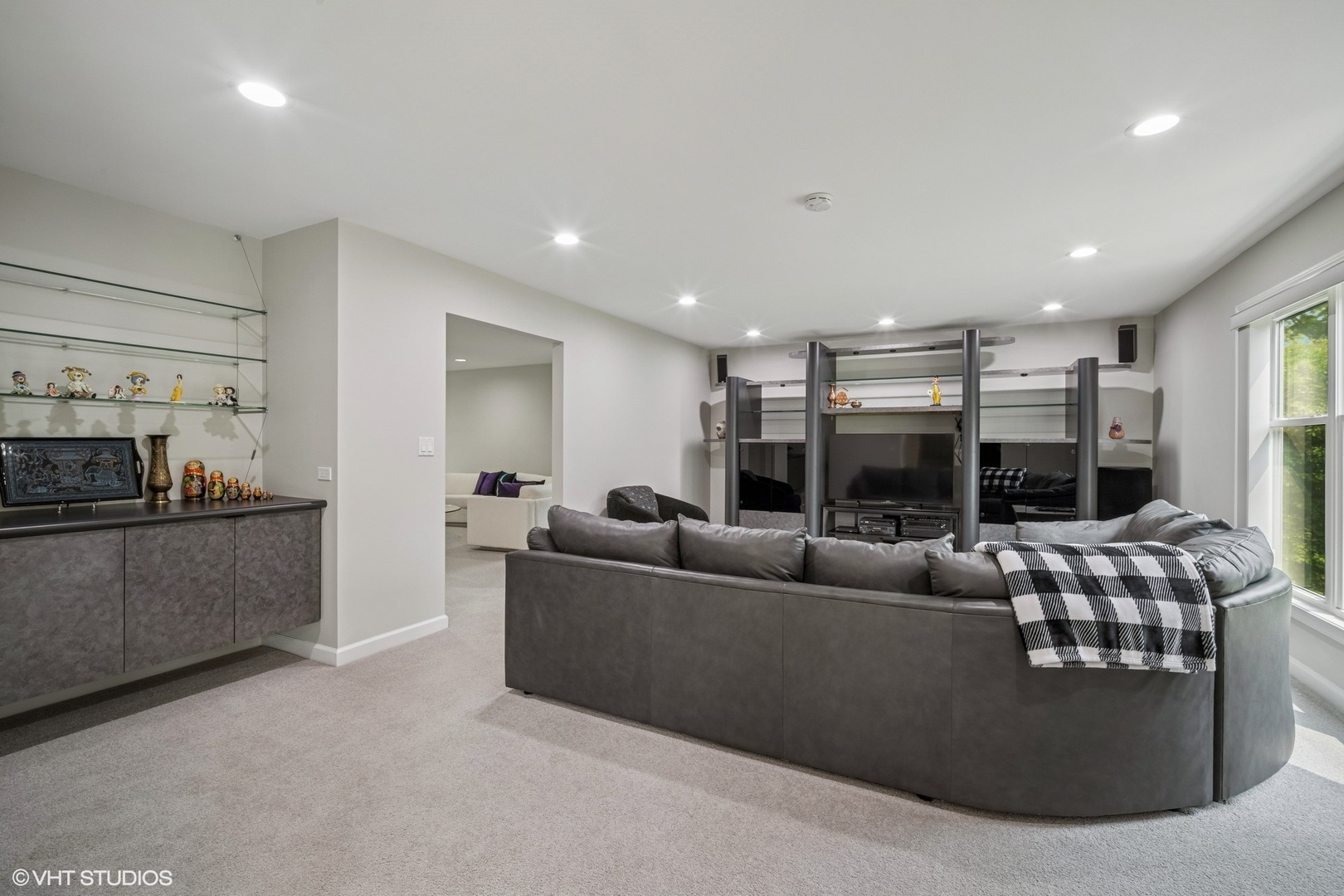 4045 N Harvard Avenue, Arlington Heights, IL 60004