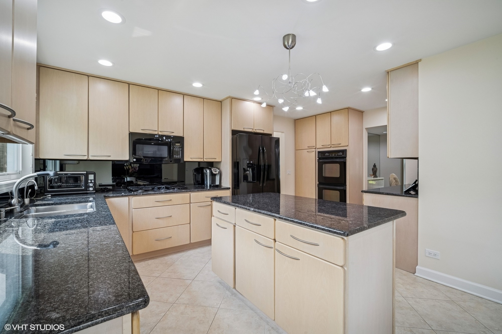 4045 N Harvard Avenue, Arlington Heights, IL 60004