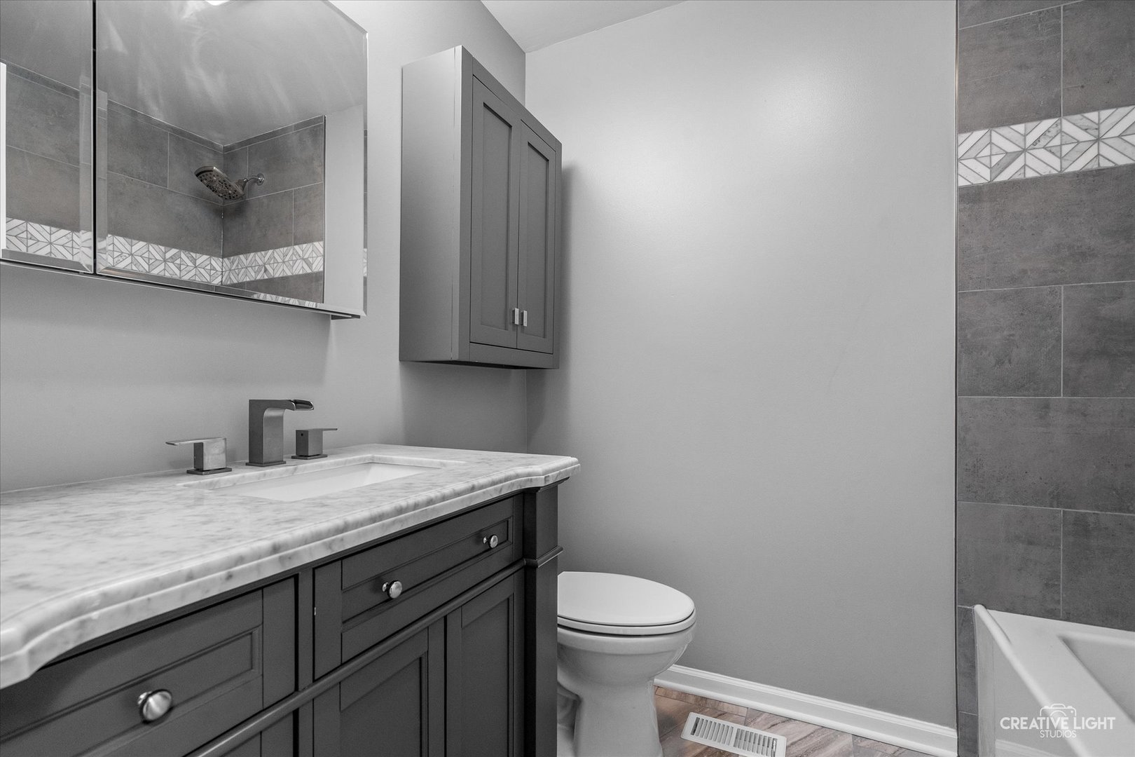 1745 Ennis Lane, Wheaton, IL 60189