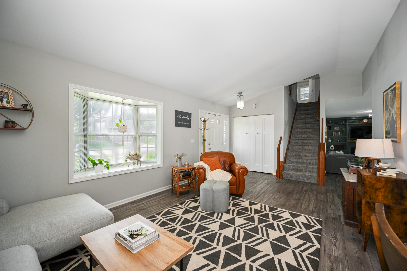 30W060 Kensington Drive, Warrenville, IL 60555