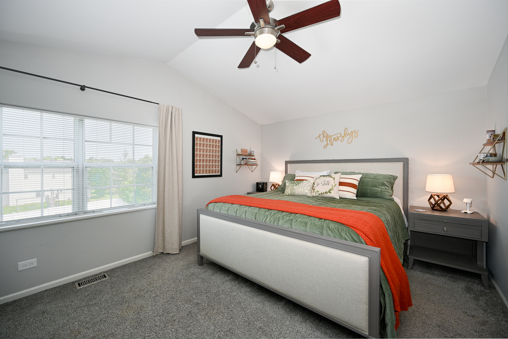 30W060 Kensington Drive, Warrenville, IL 60555