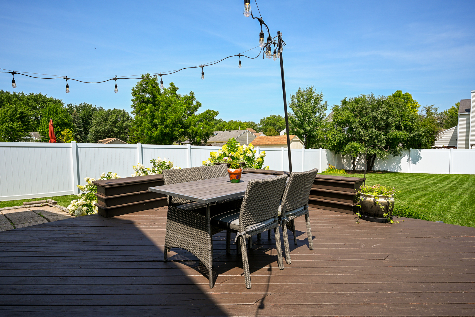 30W060 Kensington Drive, Warrenville, IL 60555