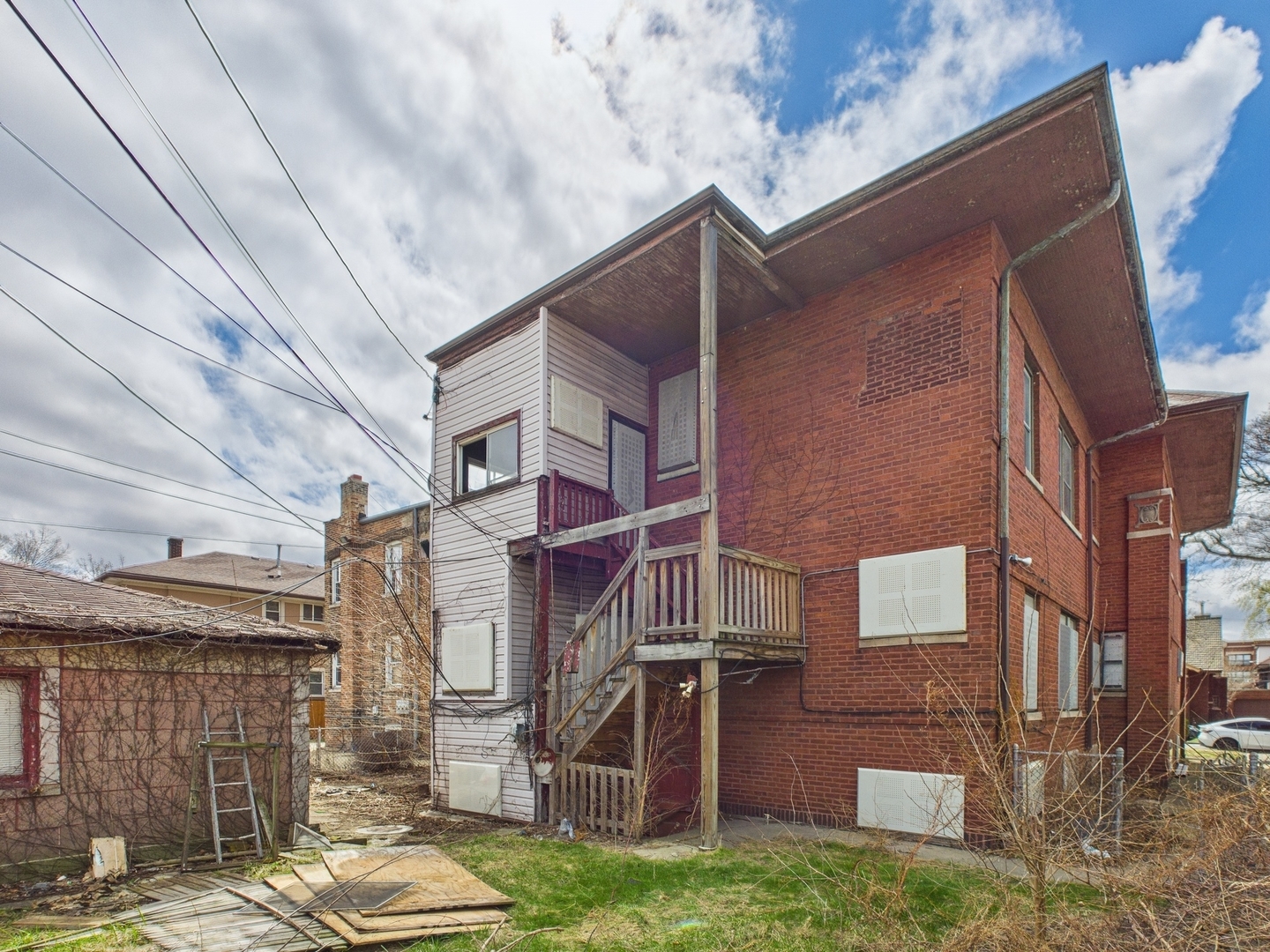 6823 S Chappel Avenue, Chicago, IL 60649