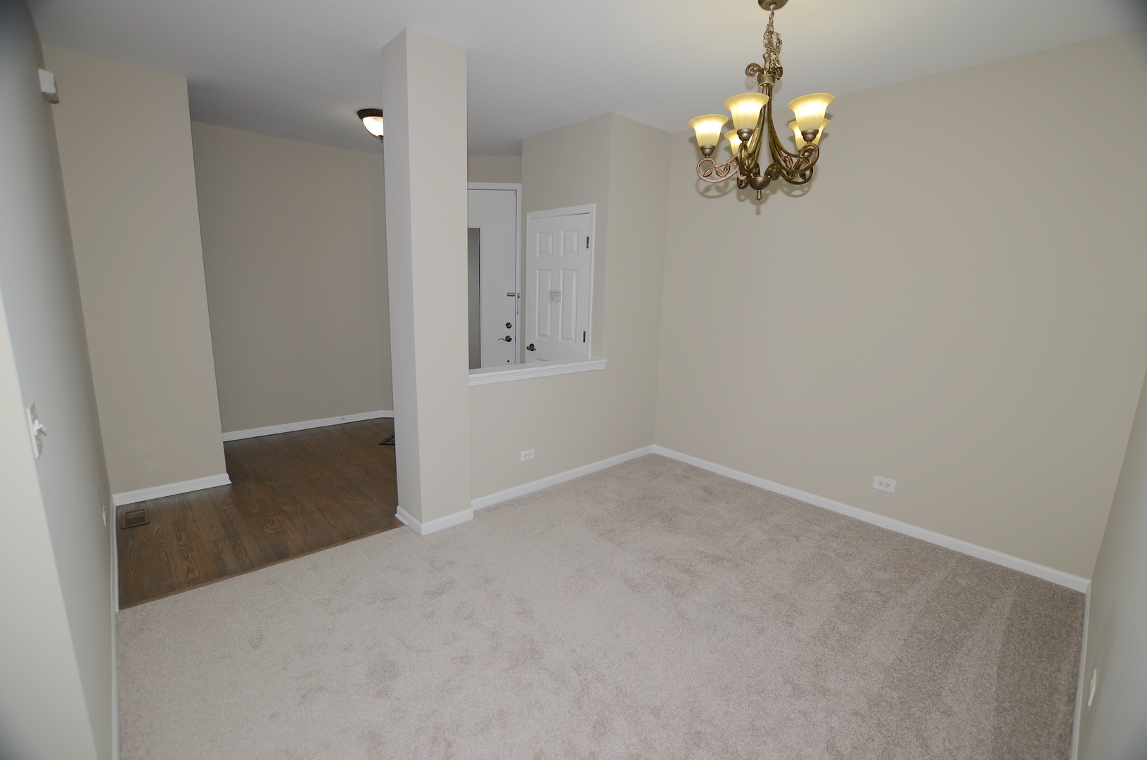 1211 Townes Circle, Aurora, IL 60502