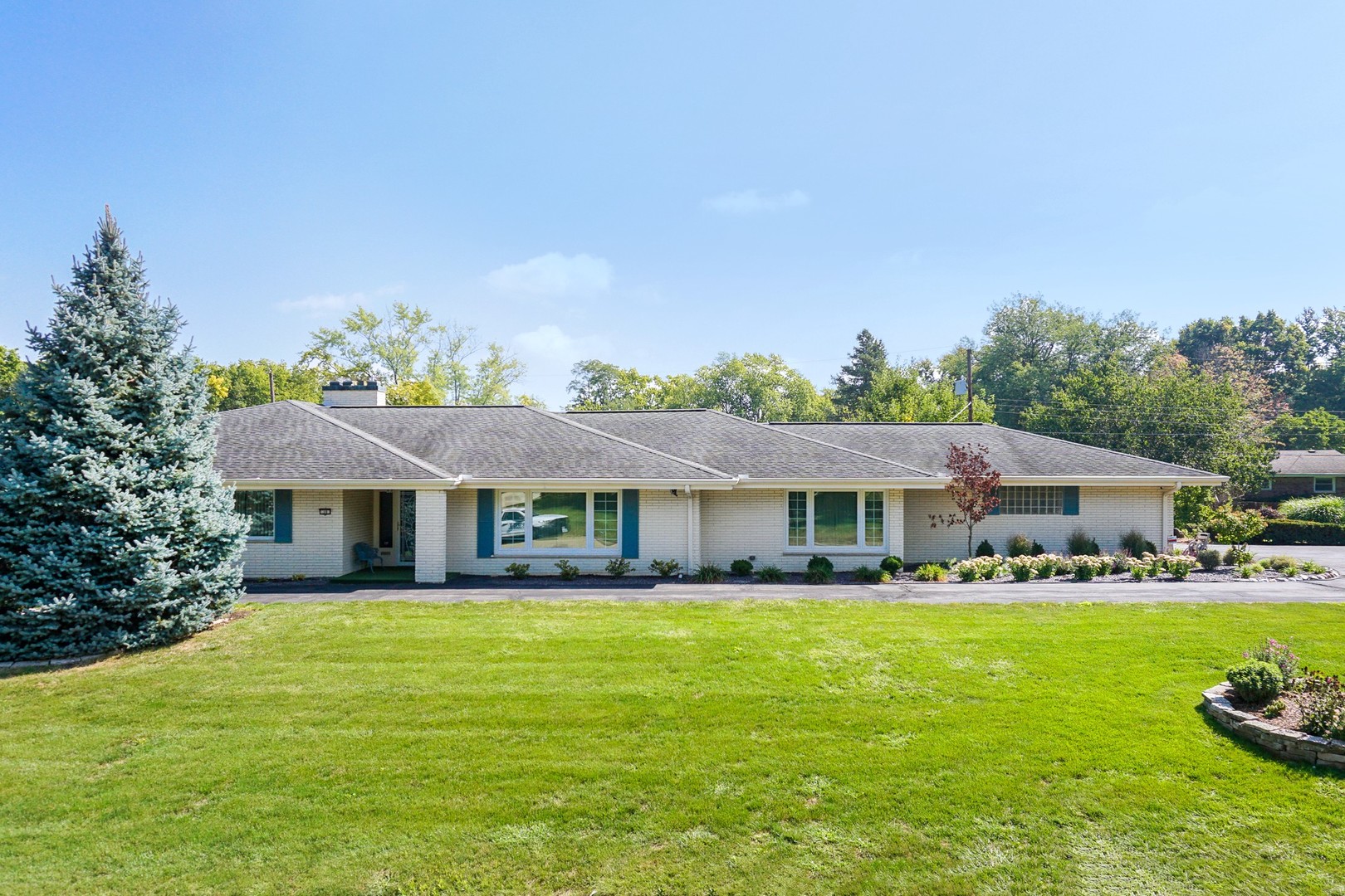 10 Kent Drive, Normal, IL 61761