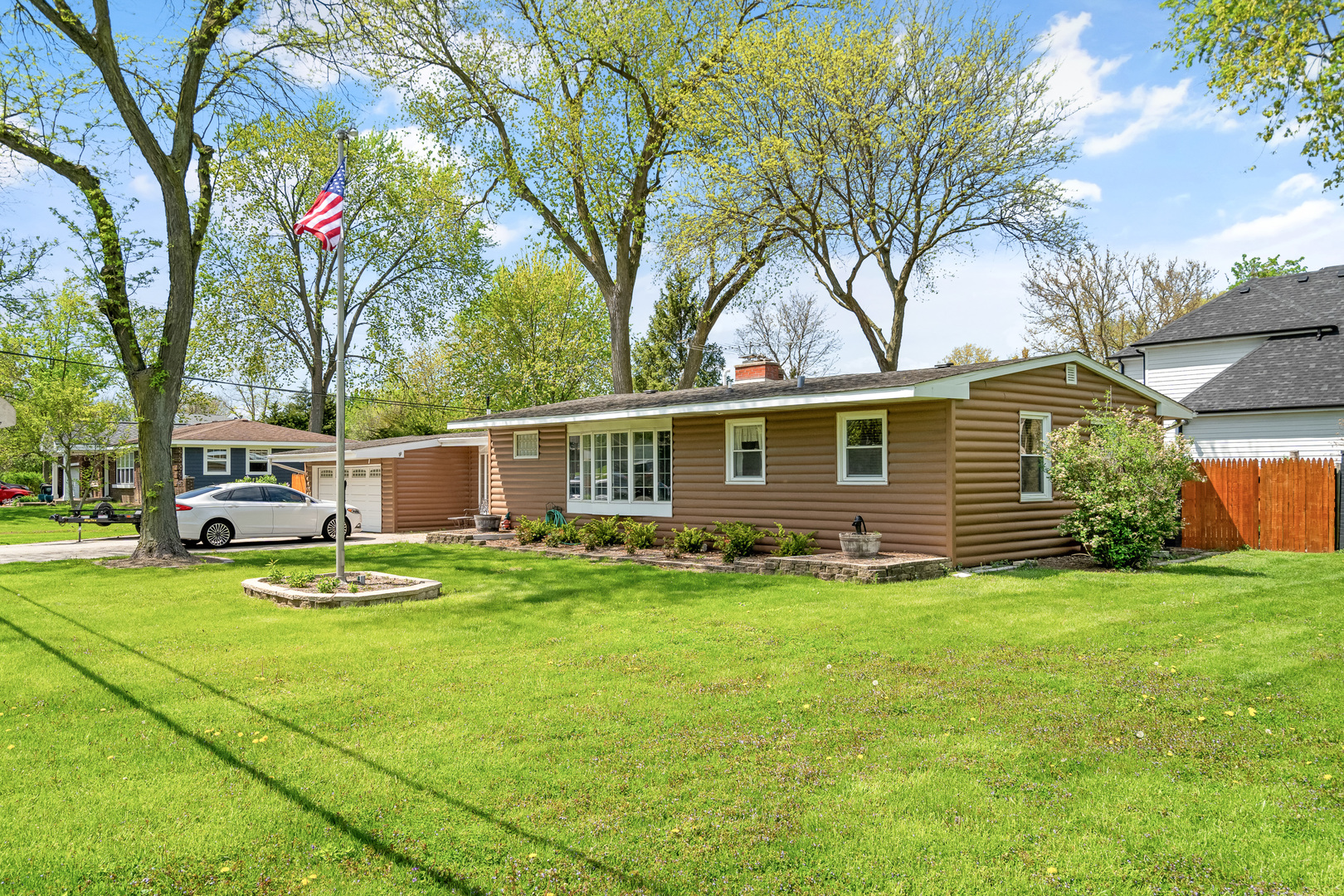 150 W 74th Street, Burr Ridge, IL 60527
