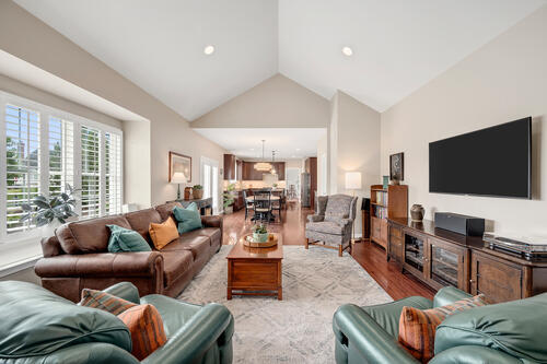 9 Olympic Drive, South Barrington, IL 60010