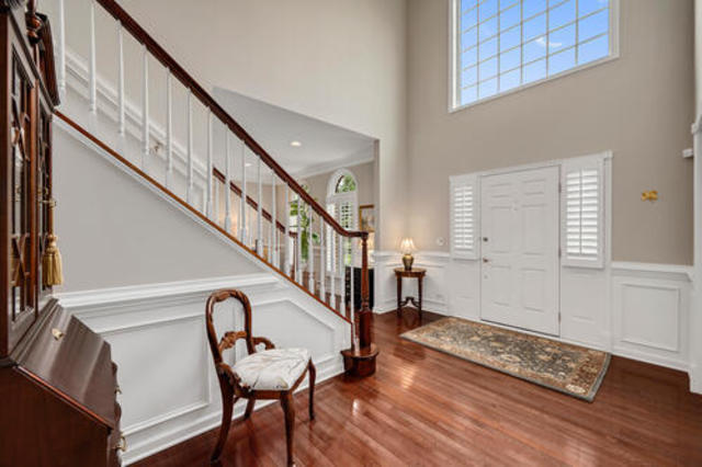 9 Olympic Drive, South Barrington, IL 60010