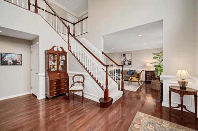 9 Olympic Drive, South Barrington, IL 60010