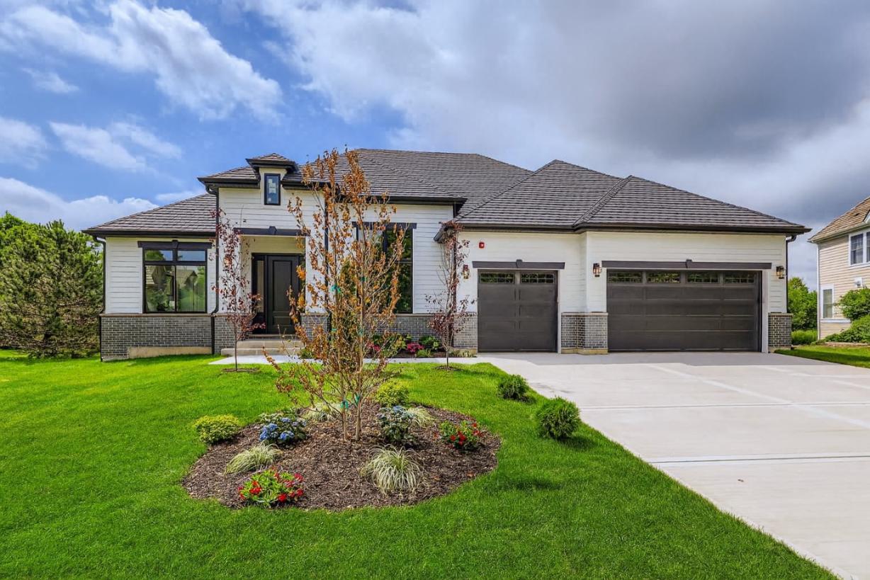 7243 Greywall Court, Long Grove, IL 60060