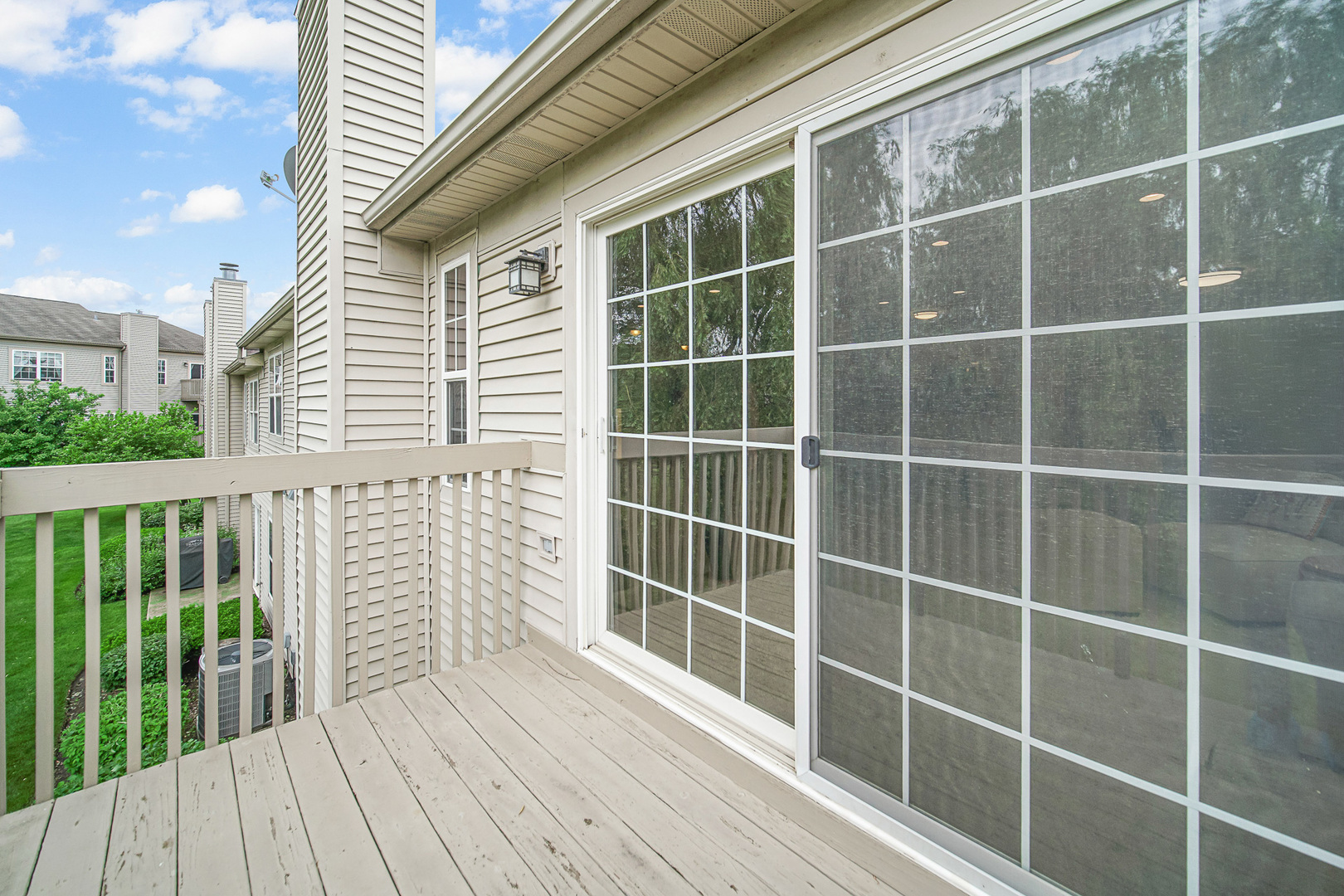 2623 Cobblestone Drive, Crystal Lake, IL 60012