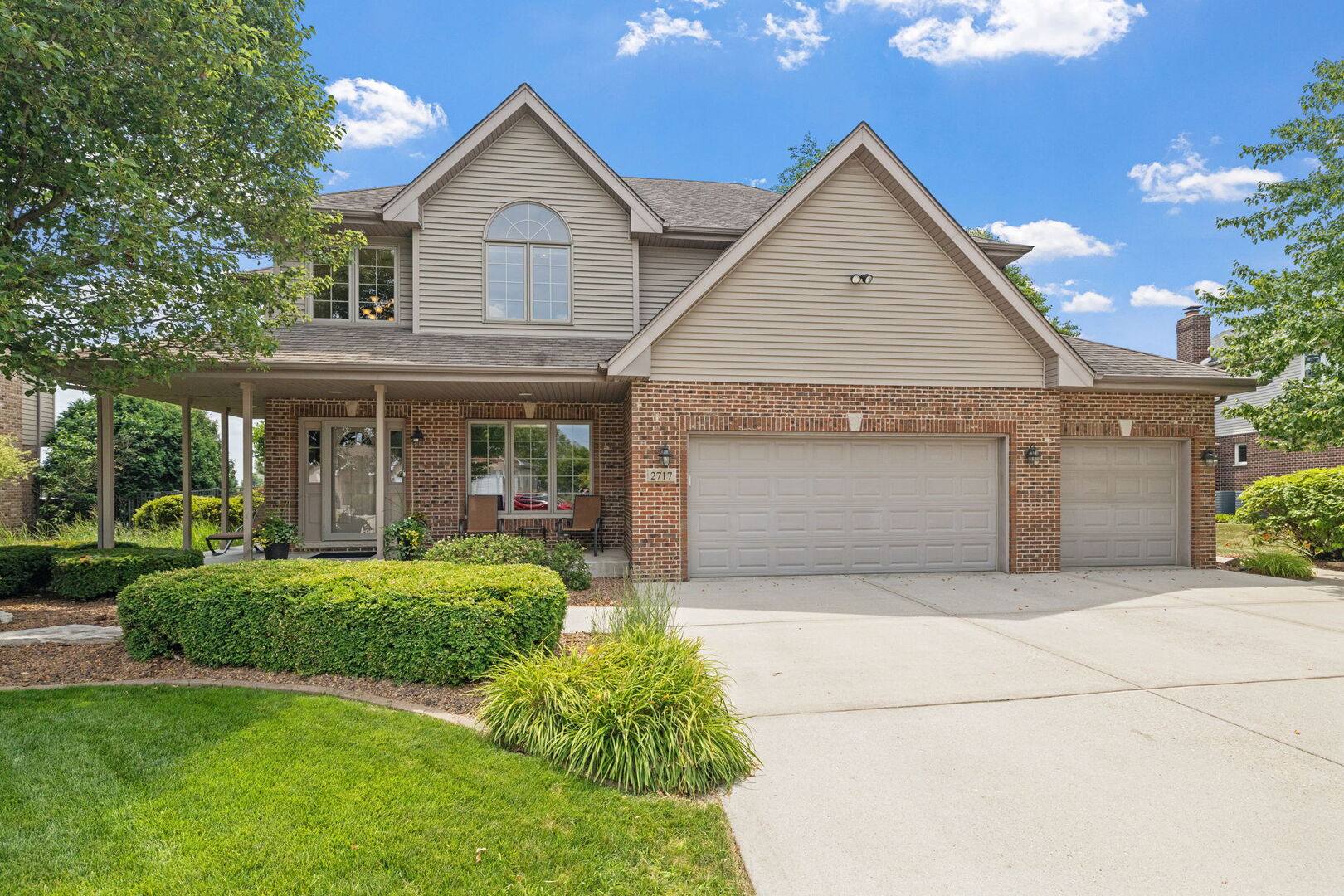 2717 Meadow Path, New Lenox, IL 60451