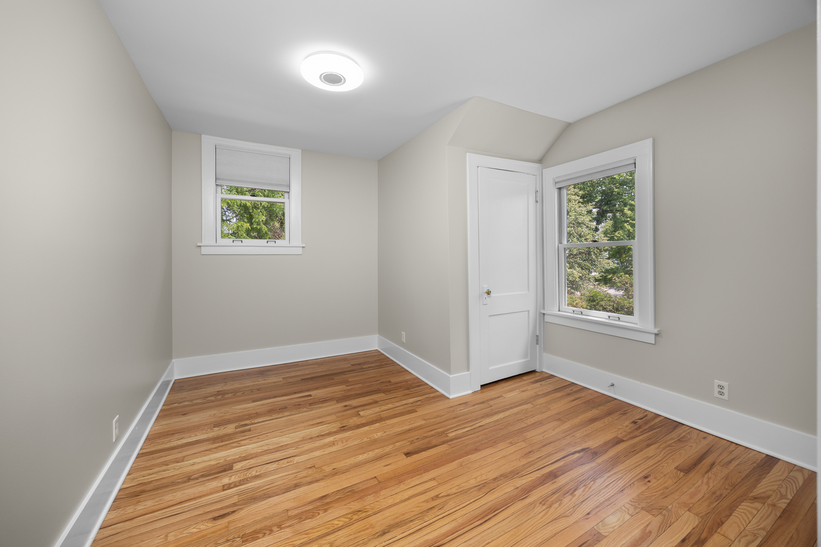 4416 Seeley Avenue, Downers Grove, IL 60515