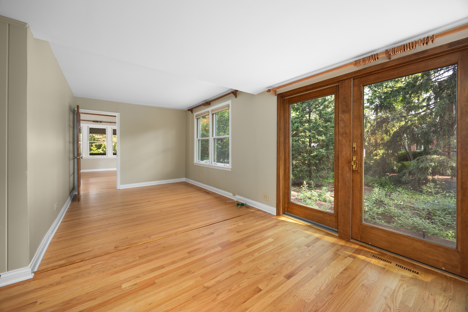 4416 Seeley Avenue, Downers Grove, IL 60515