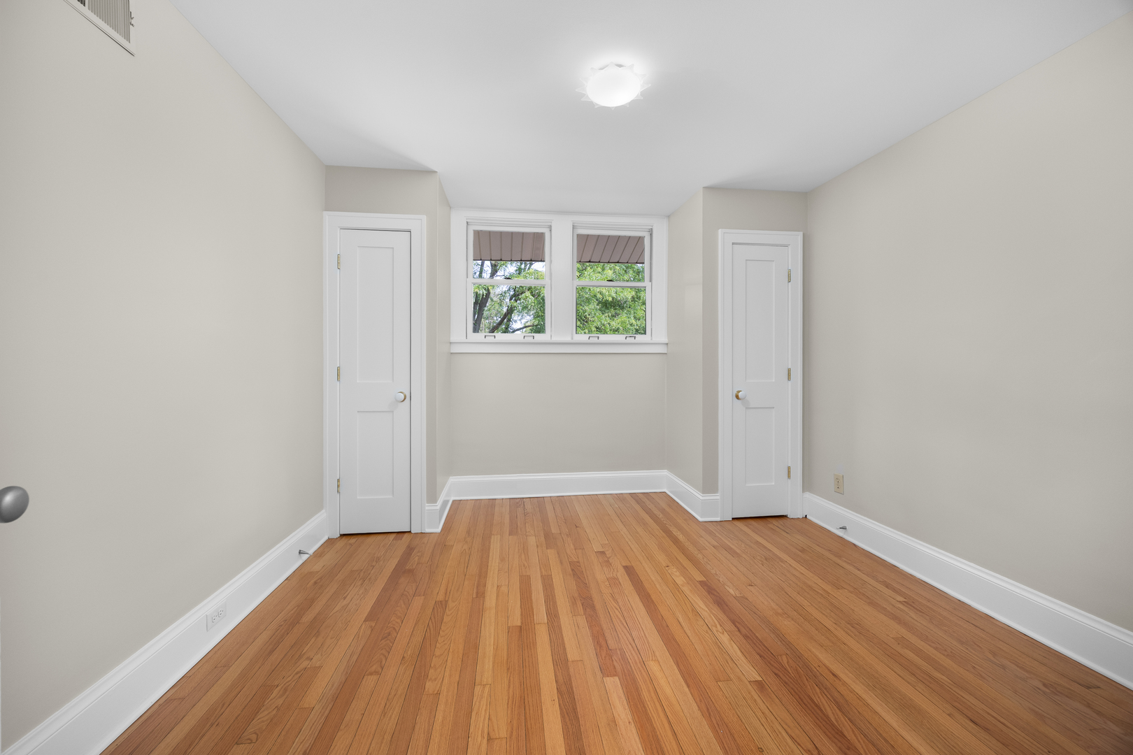4416 Seeley Avenue, Downers Grove, IL 60515