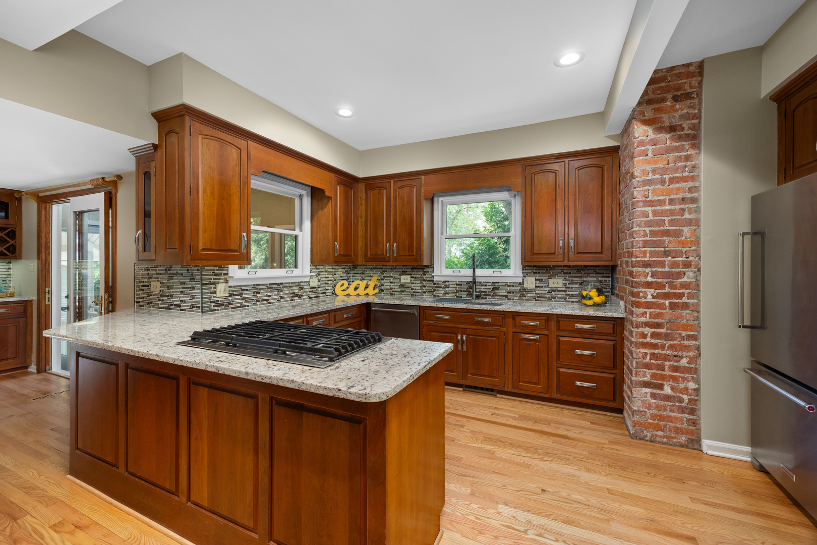 4416 Seeley Avenue, Downers Grove, IL 60515