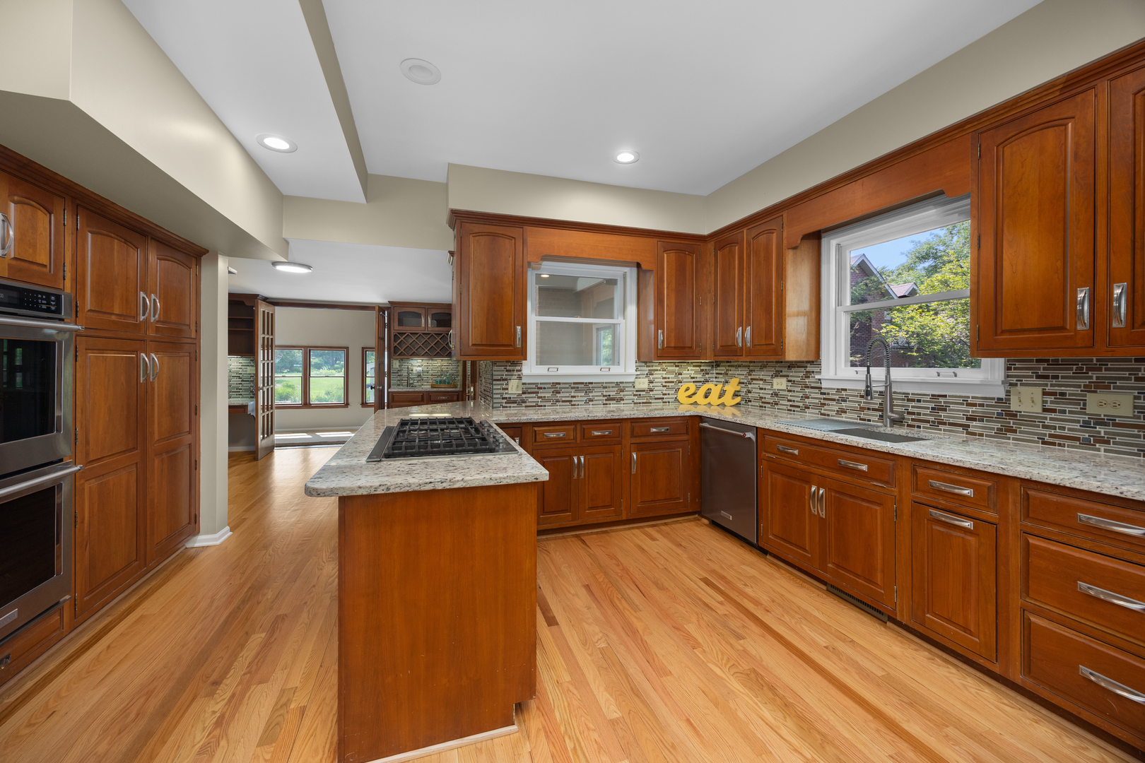 4416 Seeley Avenue, Downers Grove, IL 60515