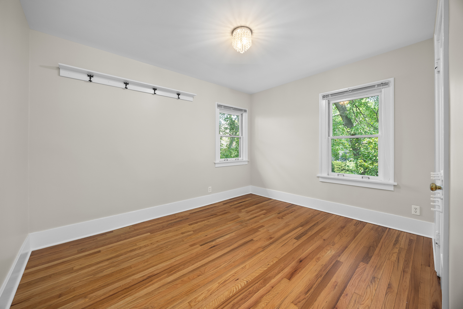 4416 Seeley Avenue, Downers Grove, IL 60515