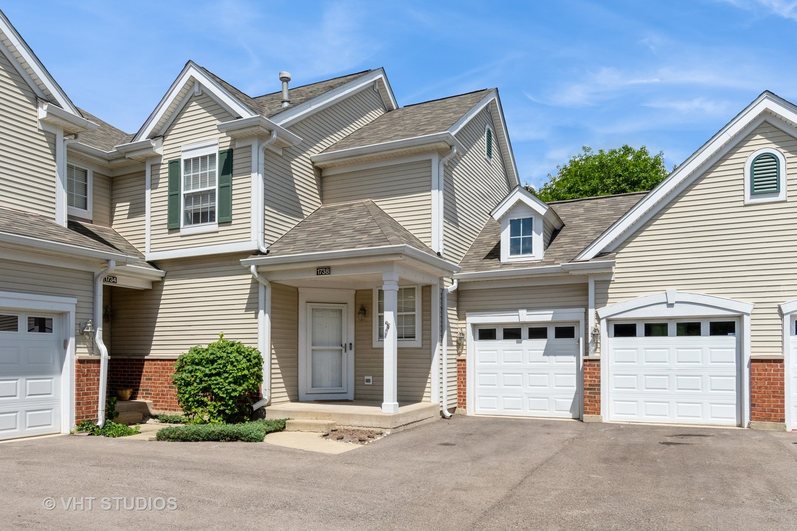 1738 Landreth Court, Aurora, IL 60504