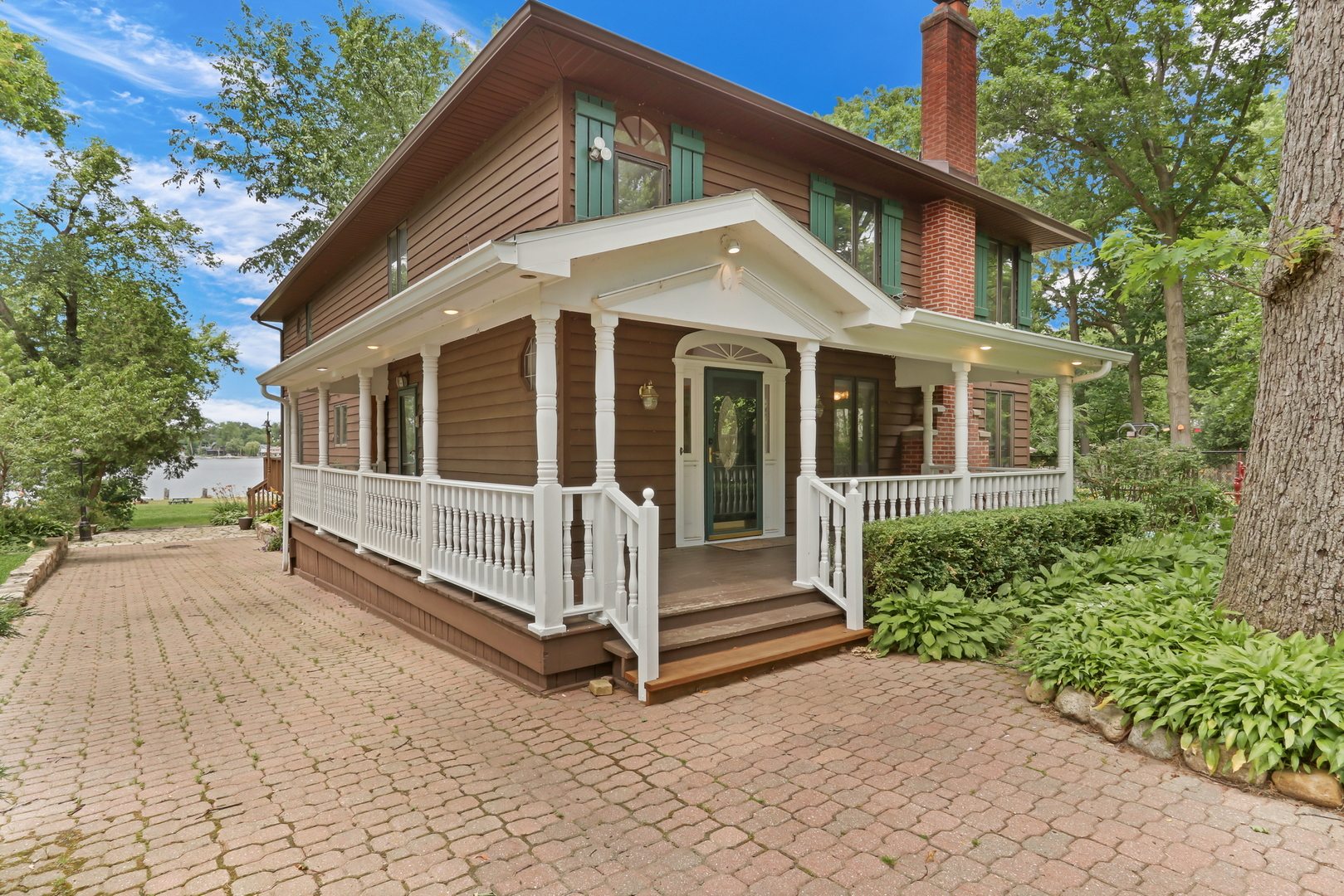 22806 W Loon Lake Boulevard, Antioch, IL 60002